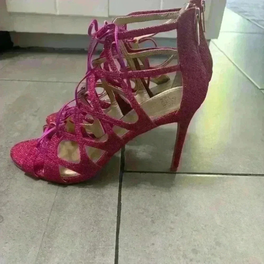 Belle by Badgley Mischka Pink Fuschia Sparkly Glitter Strappy High Heels Size 10